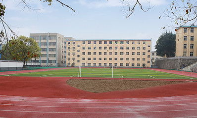 实验学校| 湖南省怀化市武陵中学简介