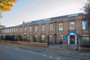 英国中学也成 高考工厂 了 禁止课间说话新规炸了