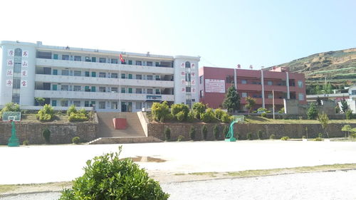 金斗第二中学 培育未来栋梁的摇篮