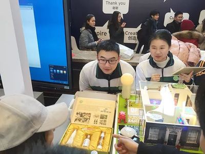 市四十九中学子亮相英国首相访华之旅，以青春风采架设文化交流桥梁